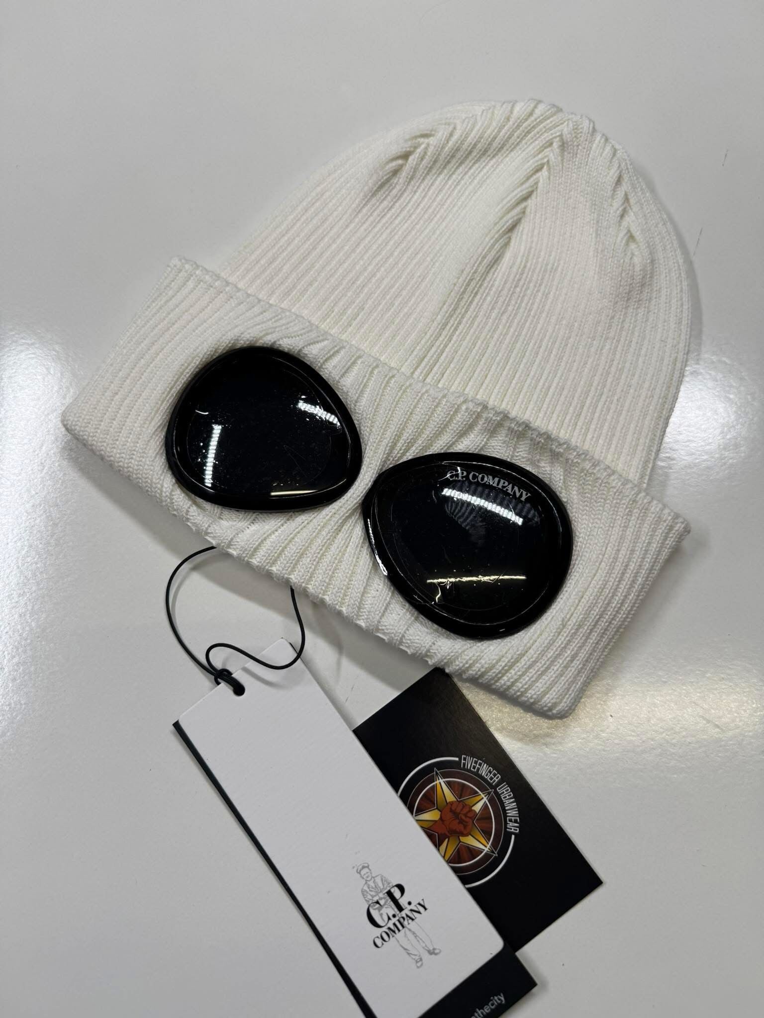 img_6113 CP COMPANY 016A SUMMER COTTON GOGGLE BEANIE IN GAUZE WHITE • Uni Size • - Image 1