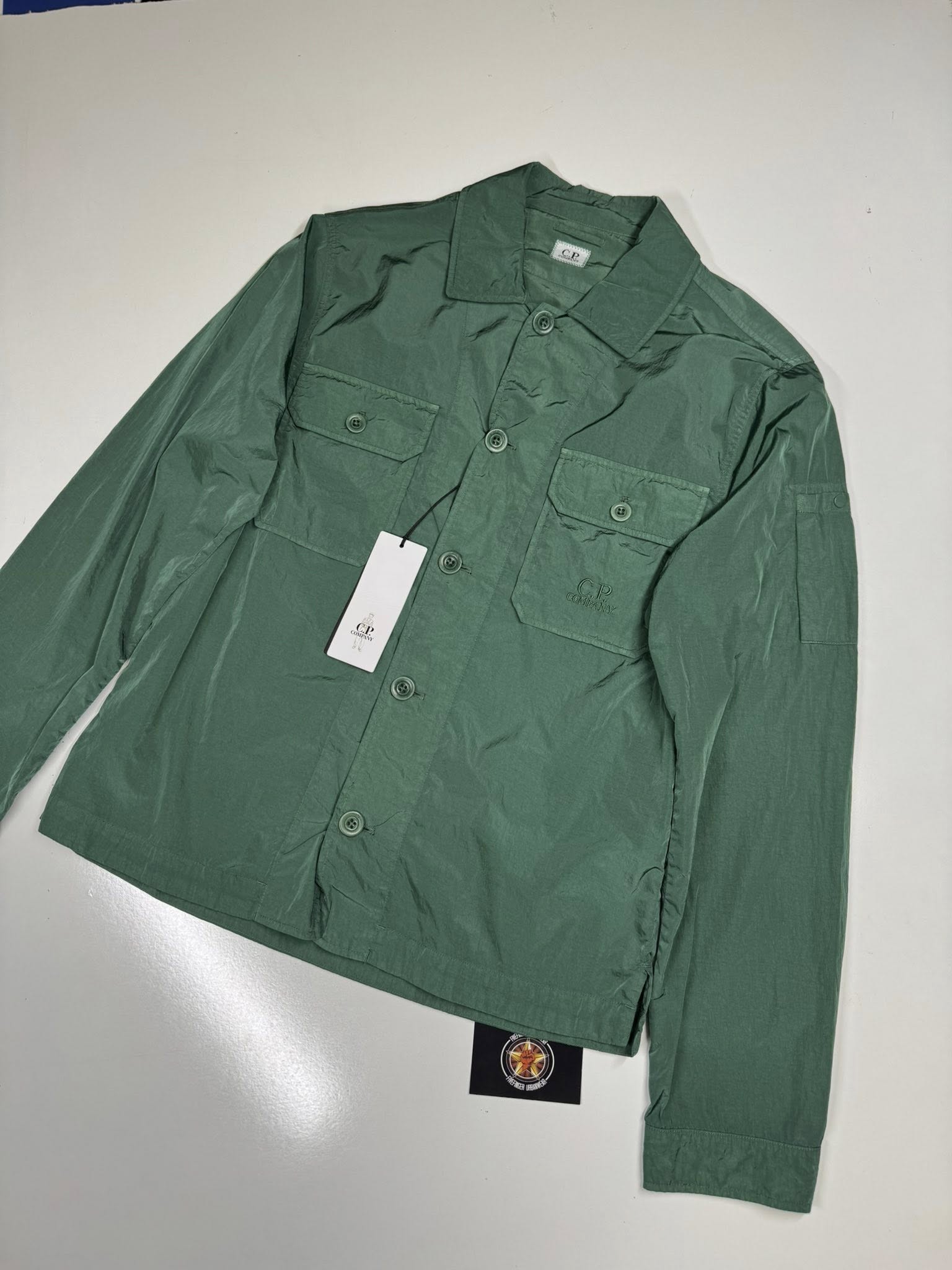 C.P. COMPANY 106A Chrome-R Overshirt in Green  / 649 - Image 1