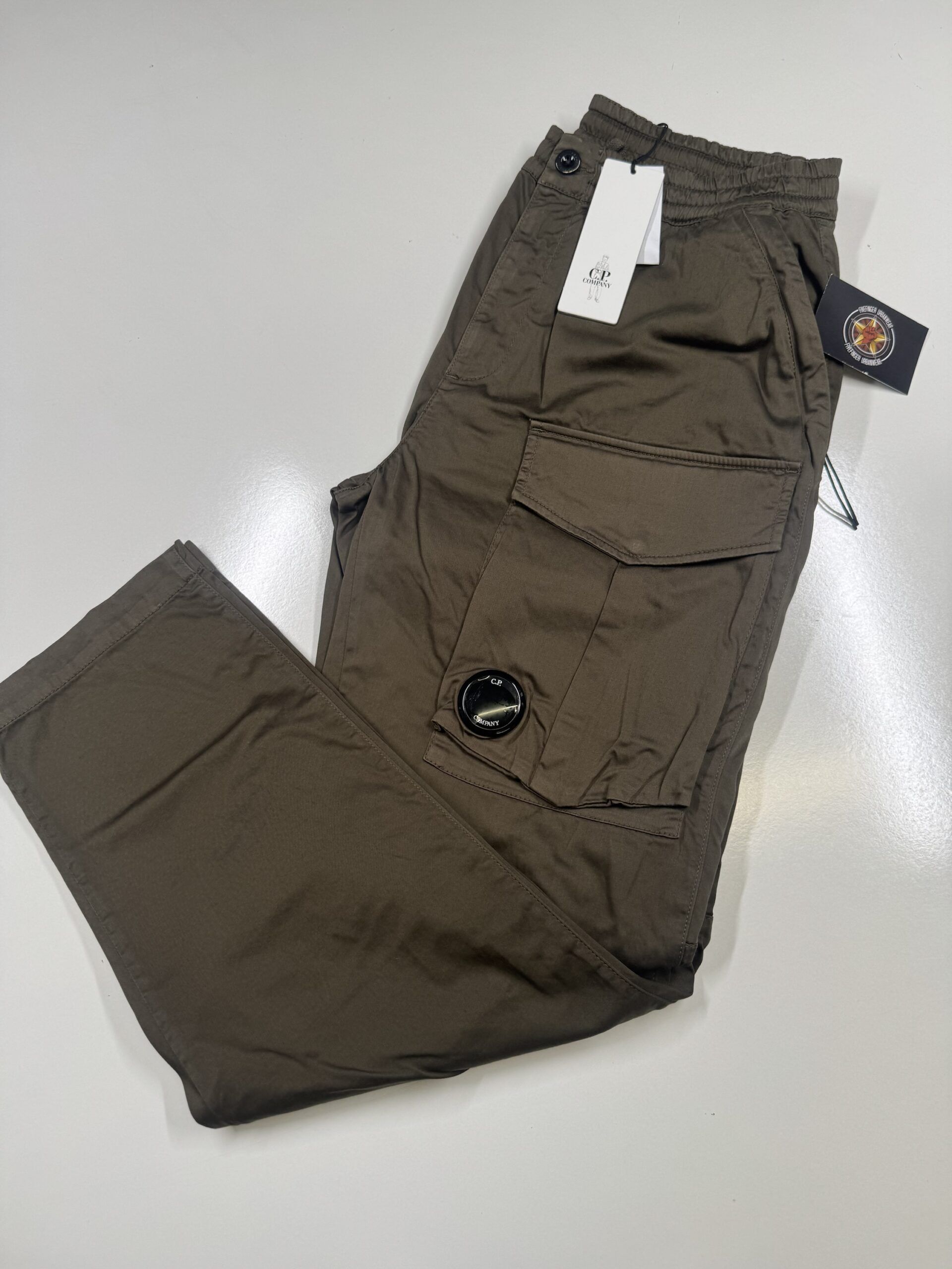 img_4268-2 CP Company 169A Satin Stretch Cargo Pants in Green - Regular - Image 1