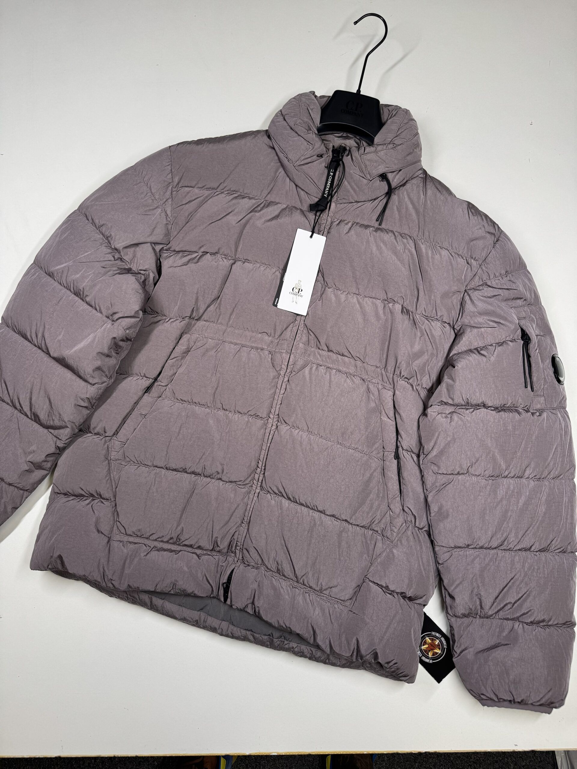img_8747-2 Brand New CP COMPANY 016A Chrome R Down Jacket in Purple Dove - XL / 25” p2p - Image 1