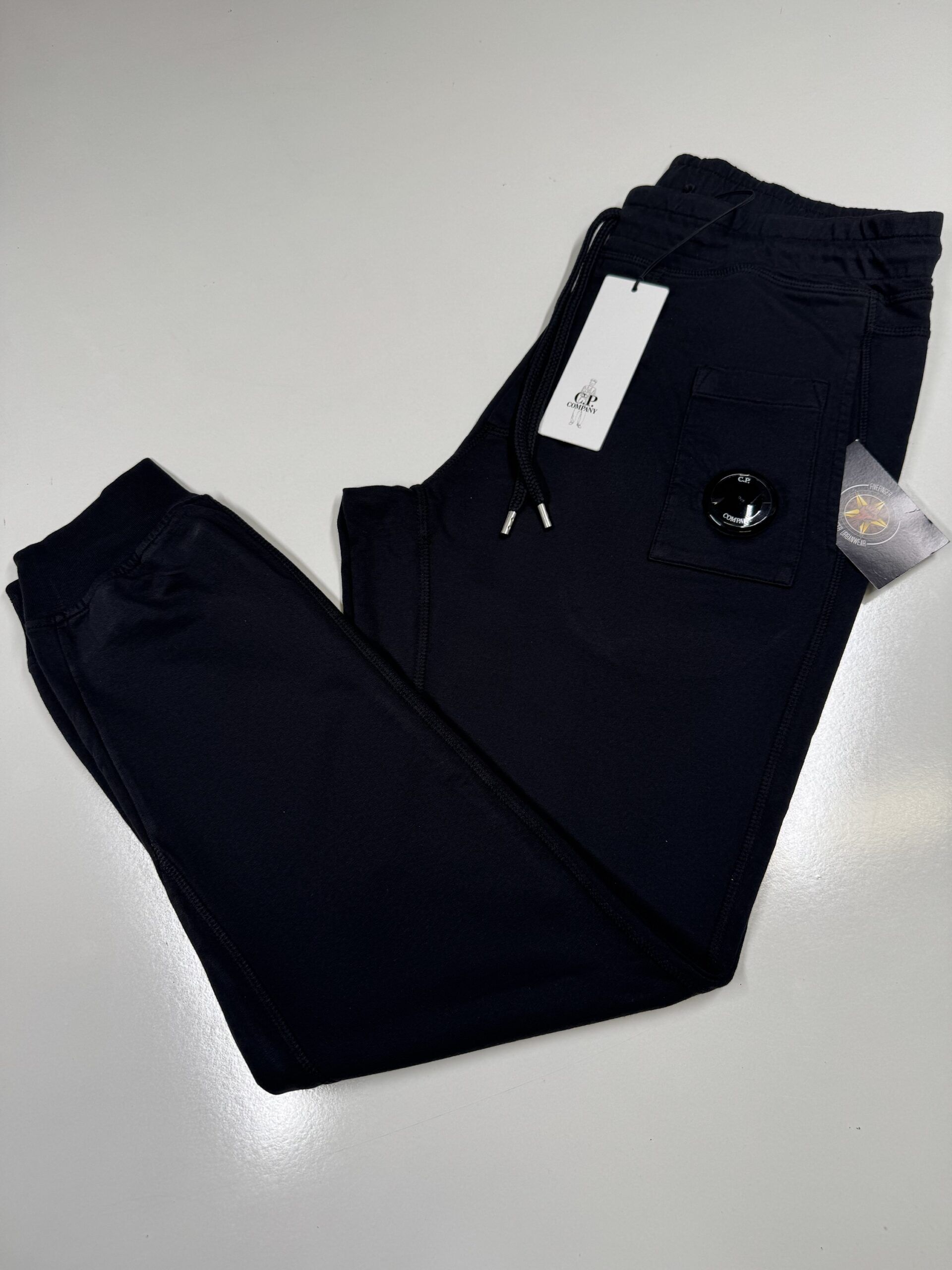CP COMPANY 161A JOGGING PANT IN LIGHT  FLEECE - BLACK / 999 - Image 1