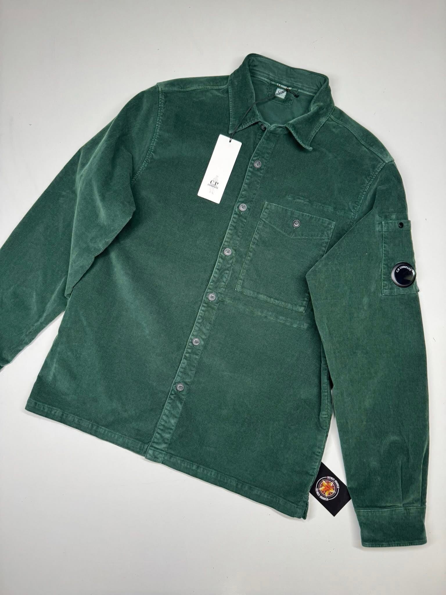 img_8987-3 AW26/27 CP Company 147A long sleeve winter corduroy shirt in DK Green - Large / 23” P2P. - Image 1