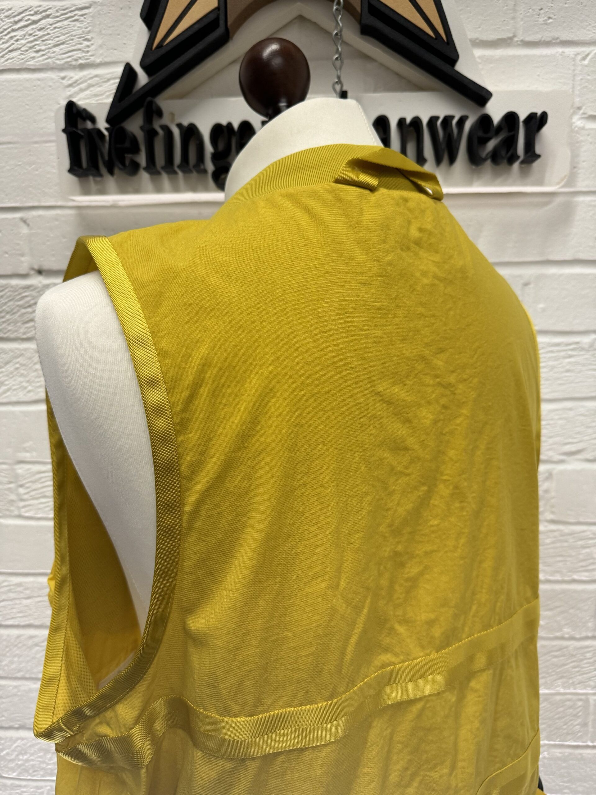 Taylon P Mixed Utility Vest in golden nugget - Fivefinger