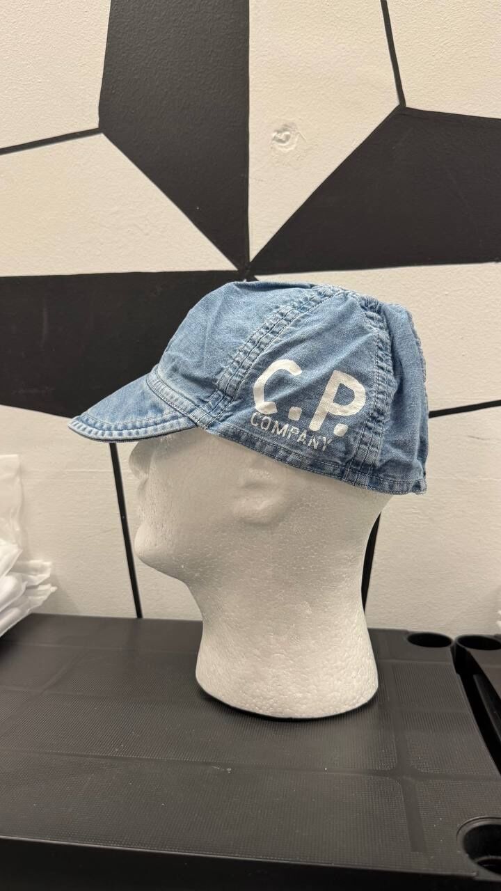 CP COMPANY BASEBALL CAP IN BLU DENIM CHAMBRAY - Image 1