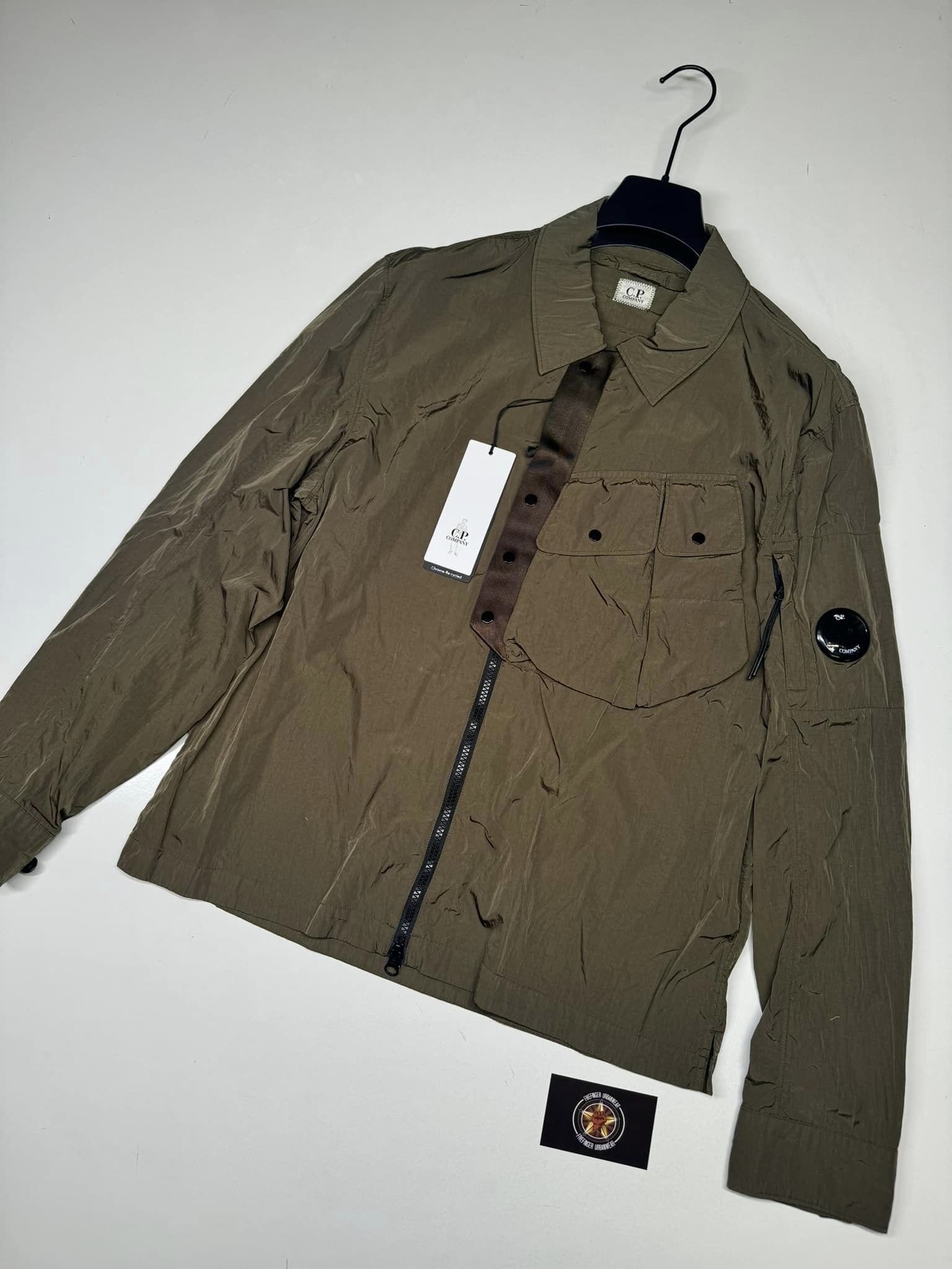 C.P. COMPANY 104A Chrome-R Zipped Overshirt in Green - Image 1