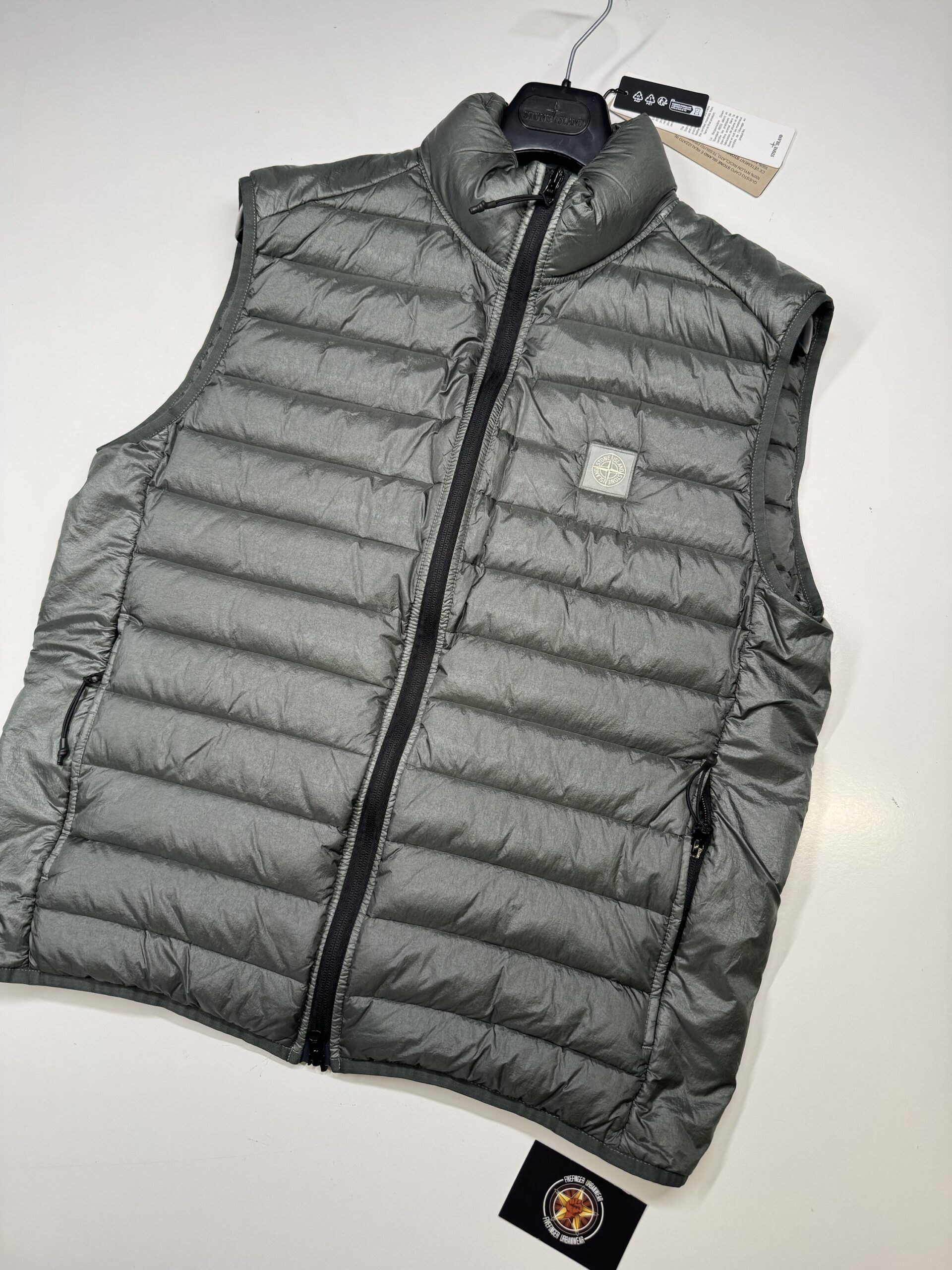 img_1766 STONE ISLAND VEST G0524 LOOM WOVEN DOWN CHAMBERS STRETCH NYLON-TC IN MUSK GREEN - Image 1