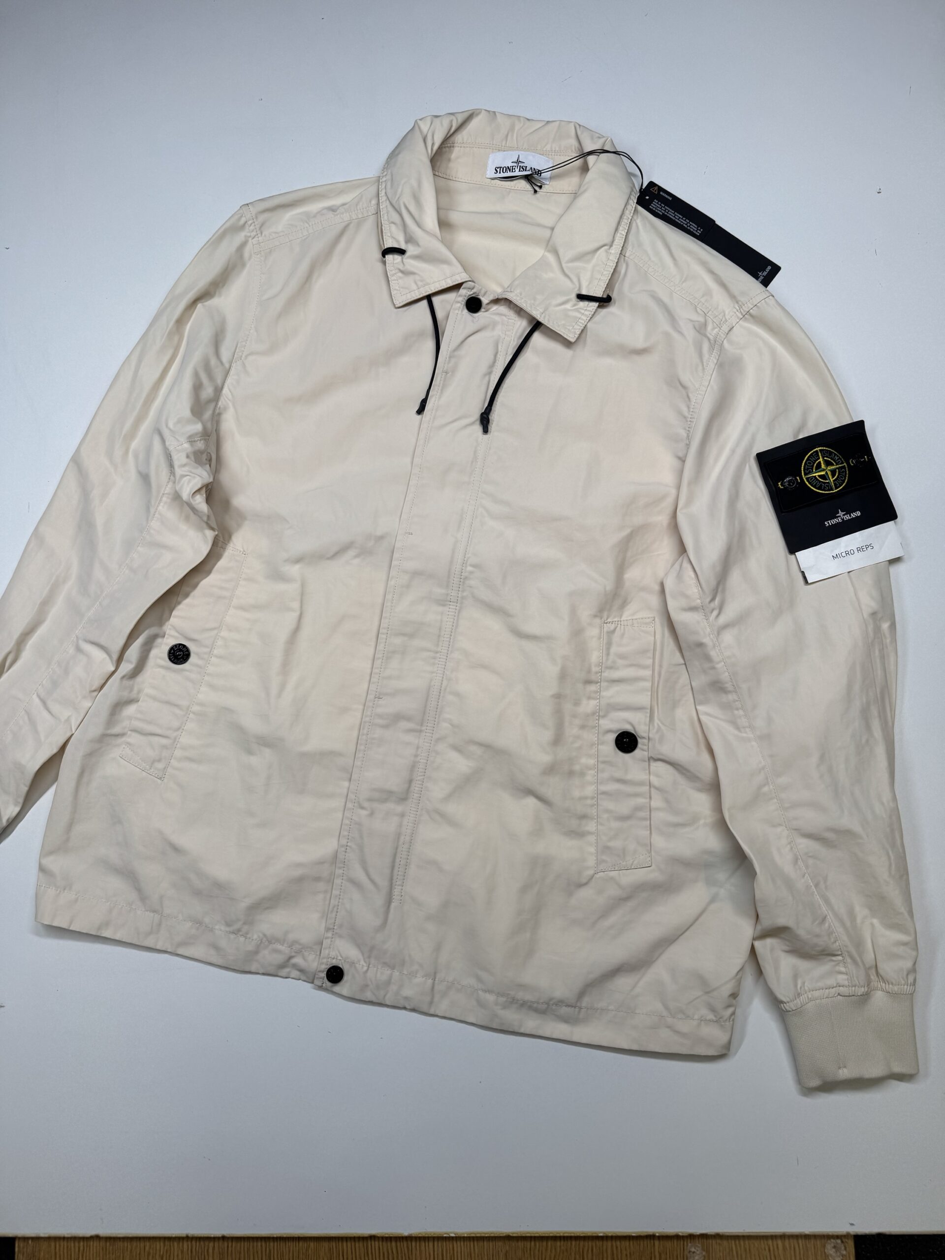 img_1894 STONE ISLAND 41022 MICRO REPS JACKET IN PISTACHIO. - Image 1