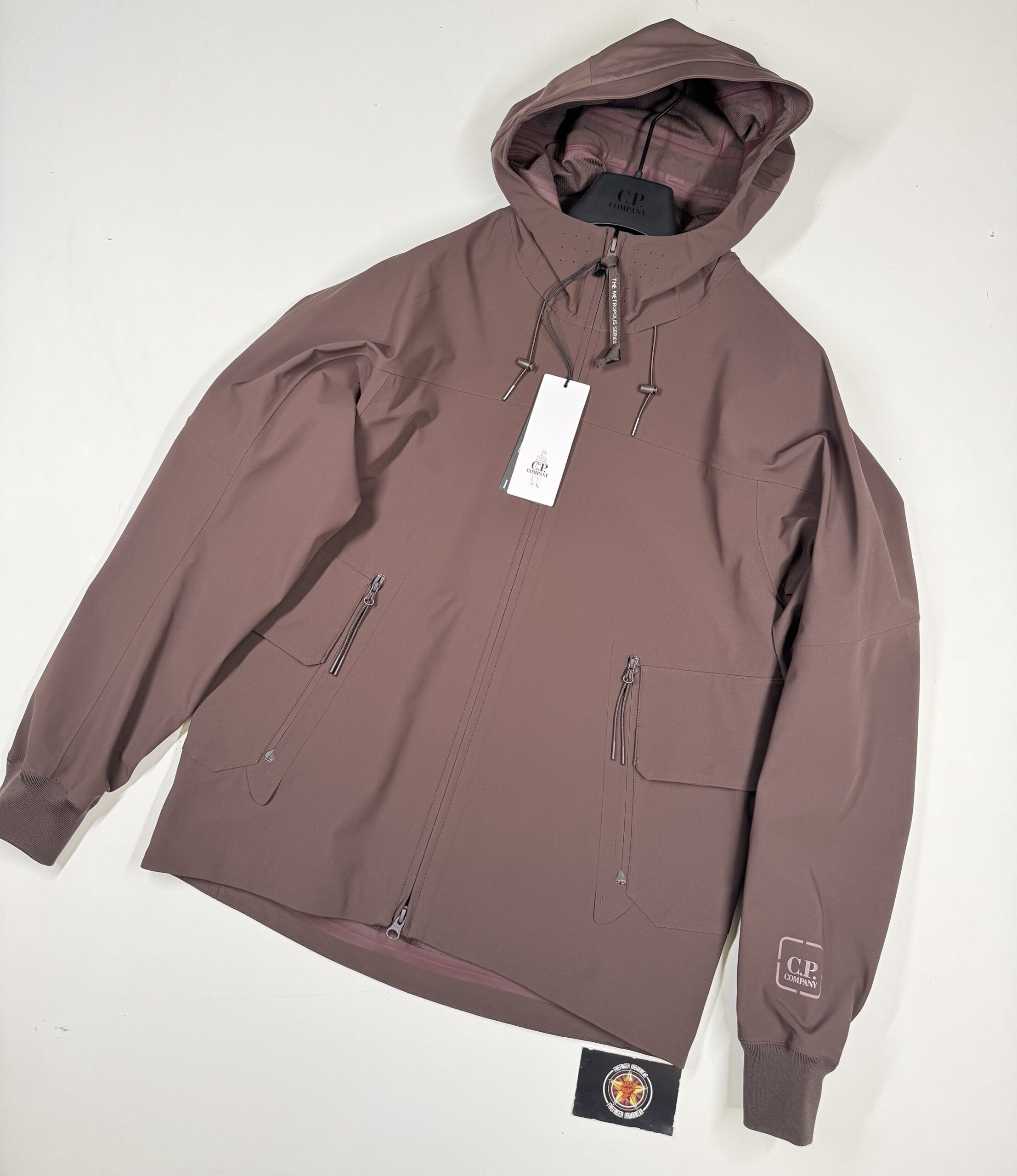img_2274-2 CP COMPANY 004A METROPOLIS SERIES METROSHELL HOODED JACKET IN RUM & RAISEN - Image 1