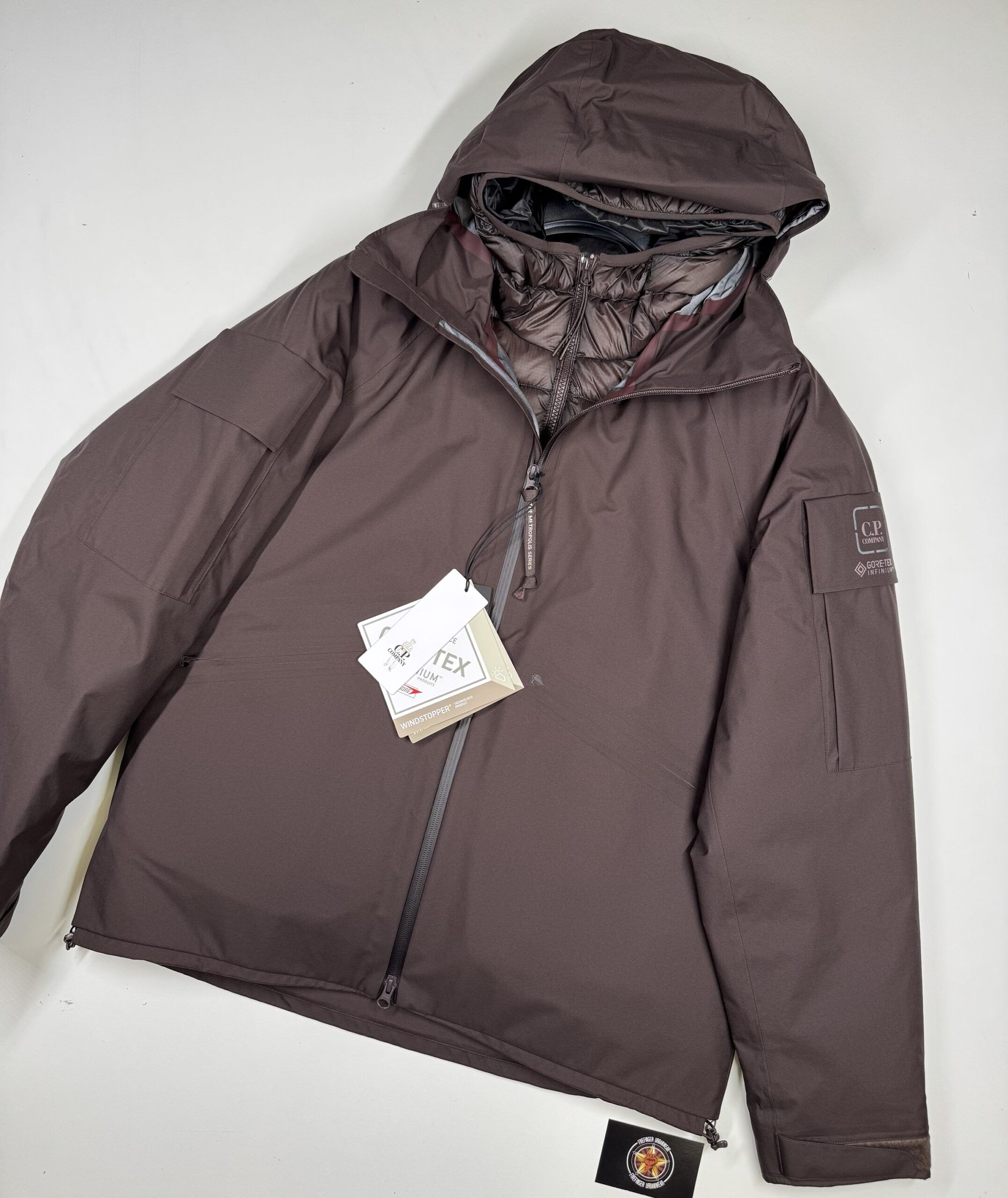 CP Company 019A Goretex Infinium METROPOLIS Hooded 2 in 1 Jacket in rum & raisen - Image 1