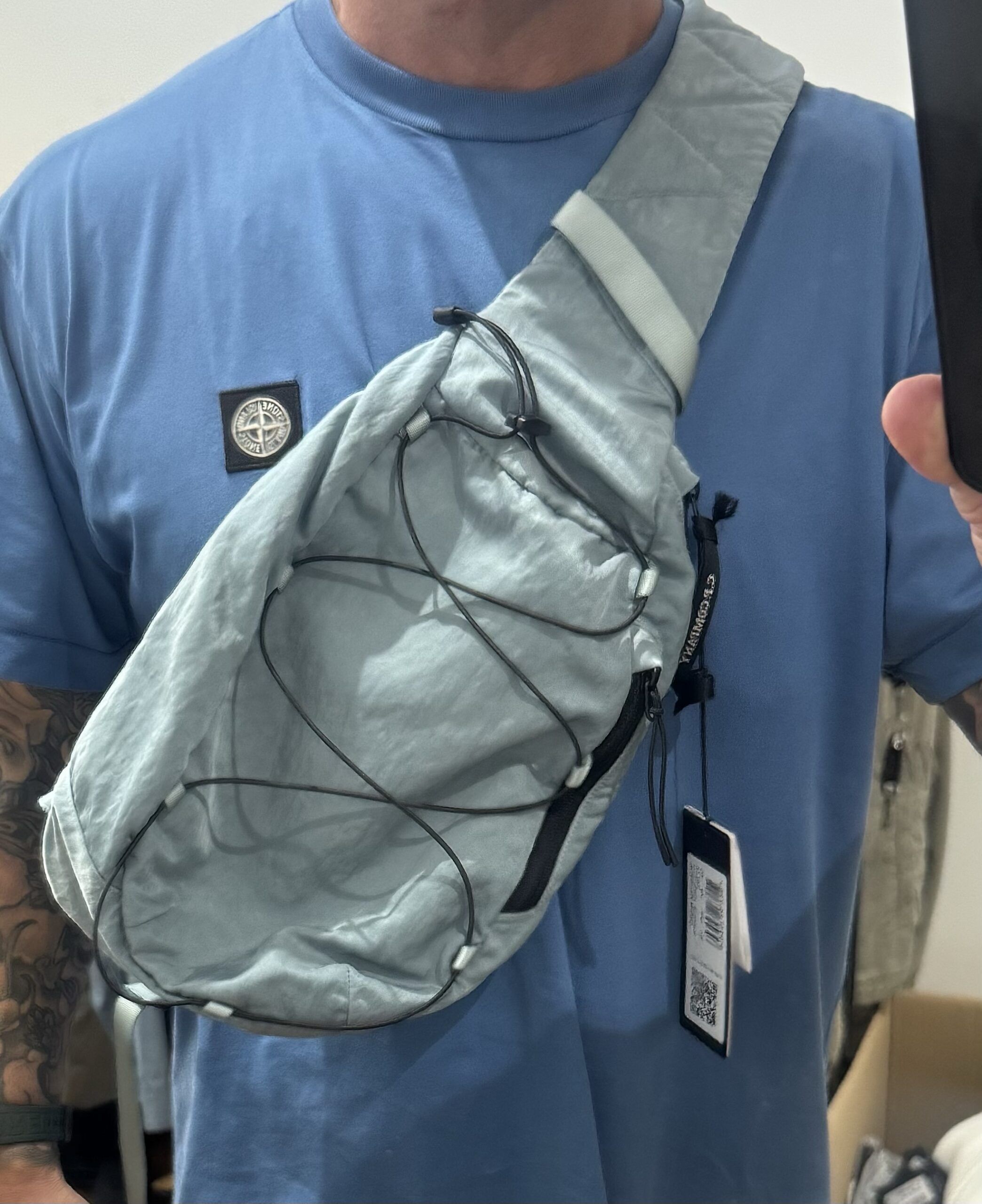 Cp Company 735A  medium sized cross bag in nylon B.       Colour - 809 / Blue - Image 1