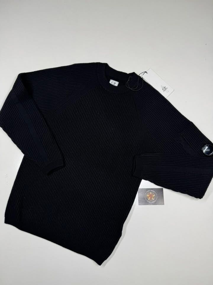 C.P. Company 052A Knitwear lambswool GRS pull over in Black  -    XS /  19” P2P - Image 1