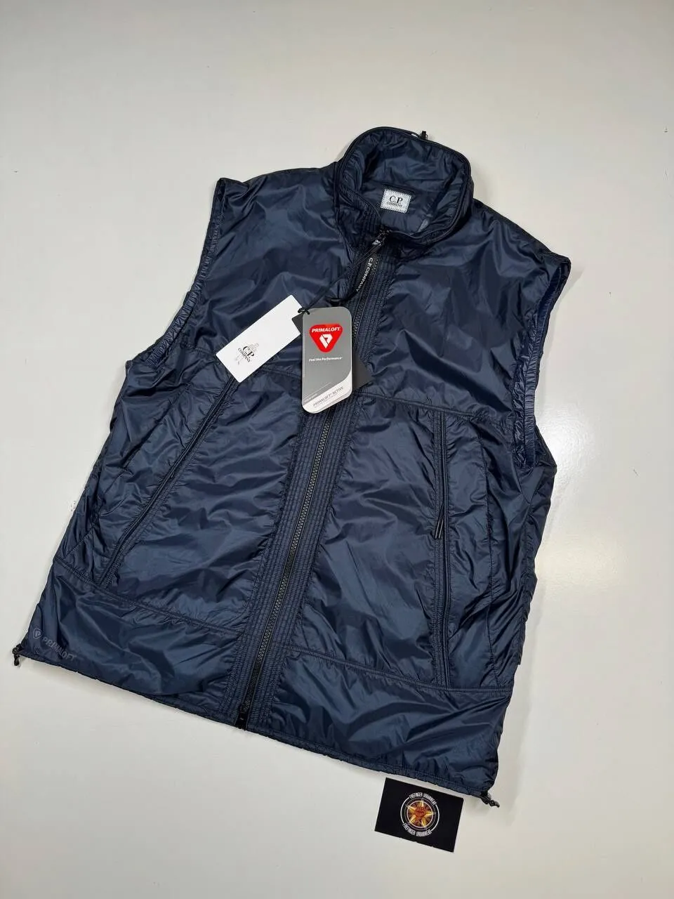 C.P. COMPANY NADA SHELL LENS GILET/VEST WITH  PRIMALOFT.Large / 22” p2p - Image 1