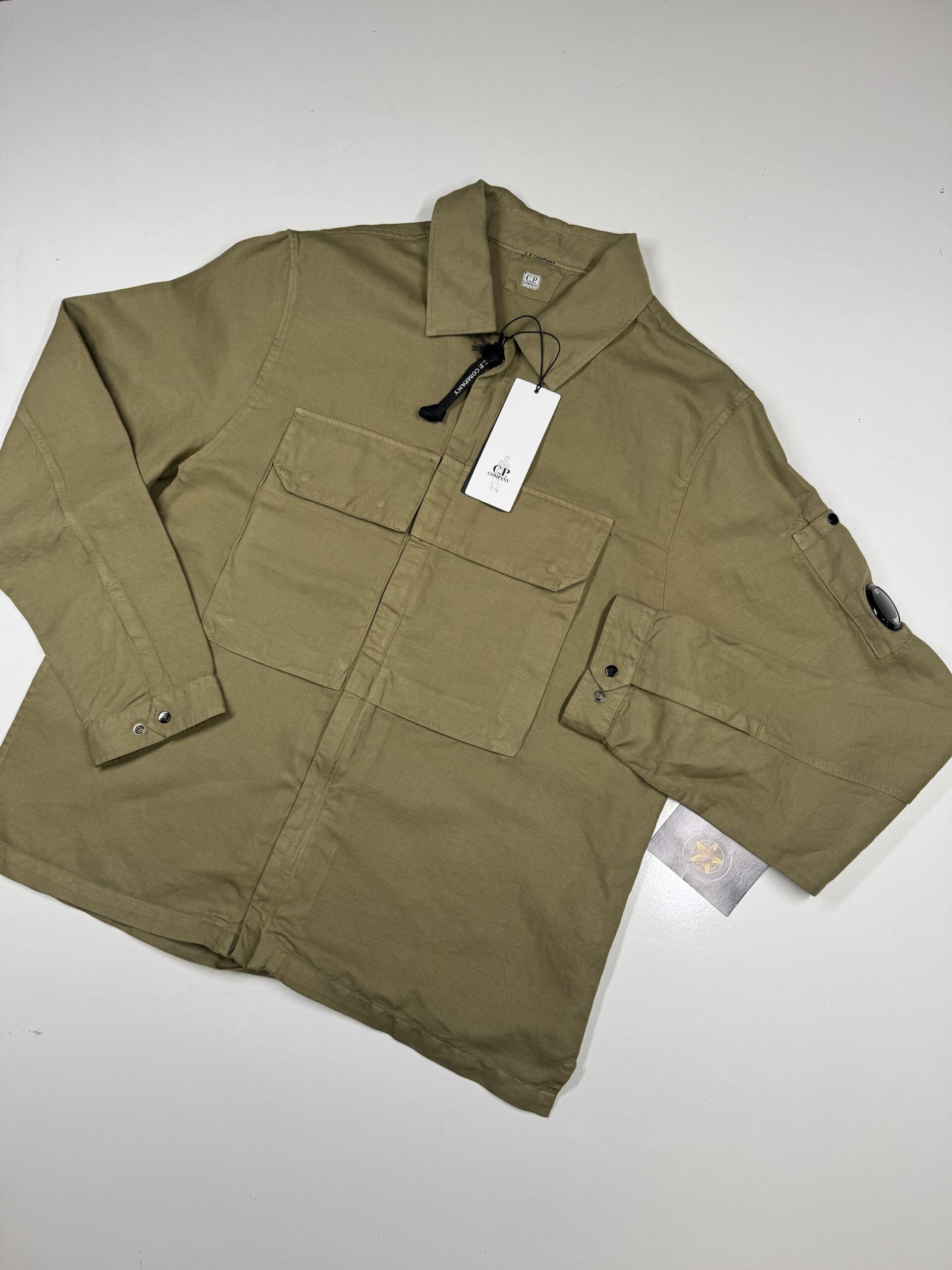 img_4965-2 CP Company Cotton/Linen Zipped overshirt in Walnut - Large / P2P 22.5” - Image 1