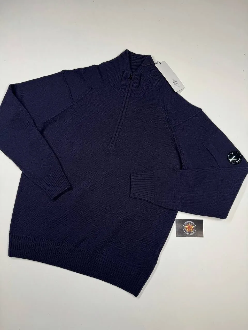 img_5916 CP COMPANY 144A WOOL 1/4 ZIP LENS KNIT PULLOVER IN NIGHTSHADE NAVY / 799 - Large. / P2P 22” - Image 1