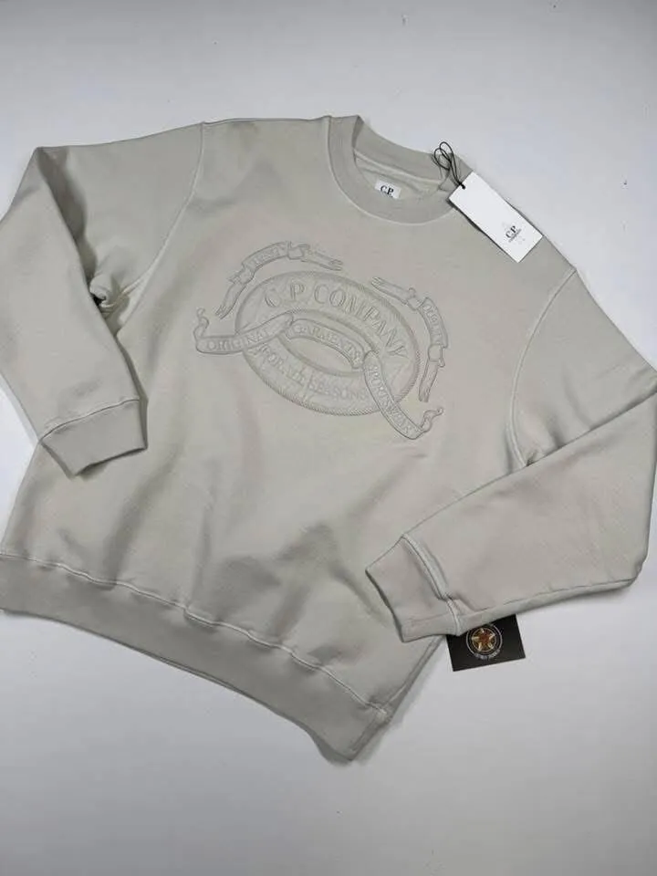 AW26/27 - 
CP COMPANY 174A COTTON FLEECE CREW SWEATSHIRT IN  IVORY 

Large  / P2P 23.5” - Image 1