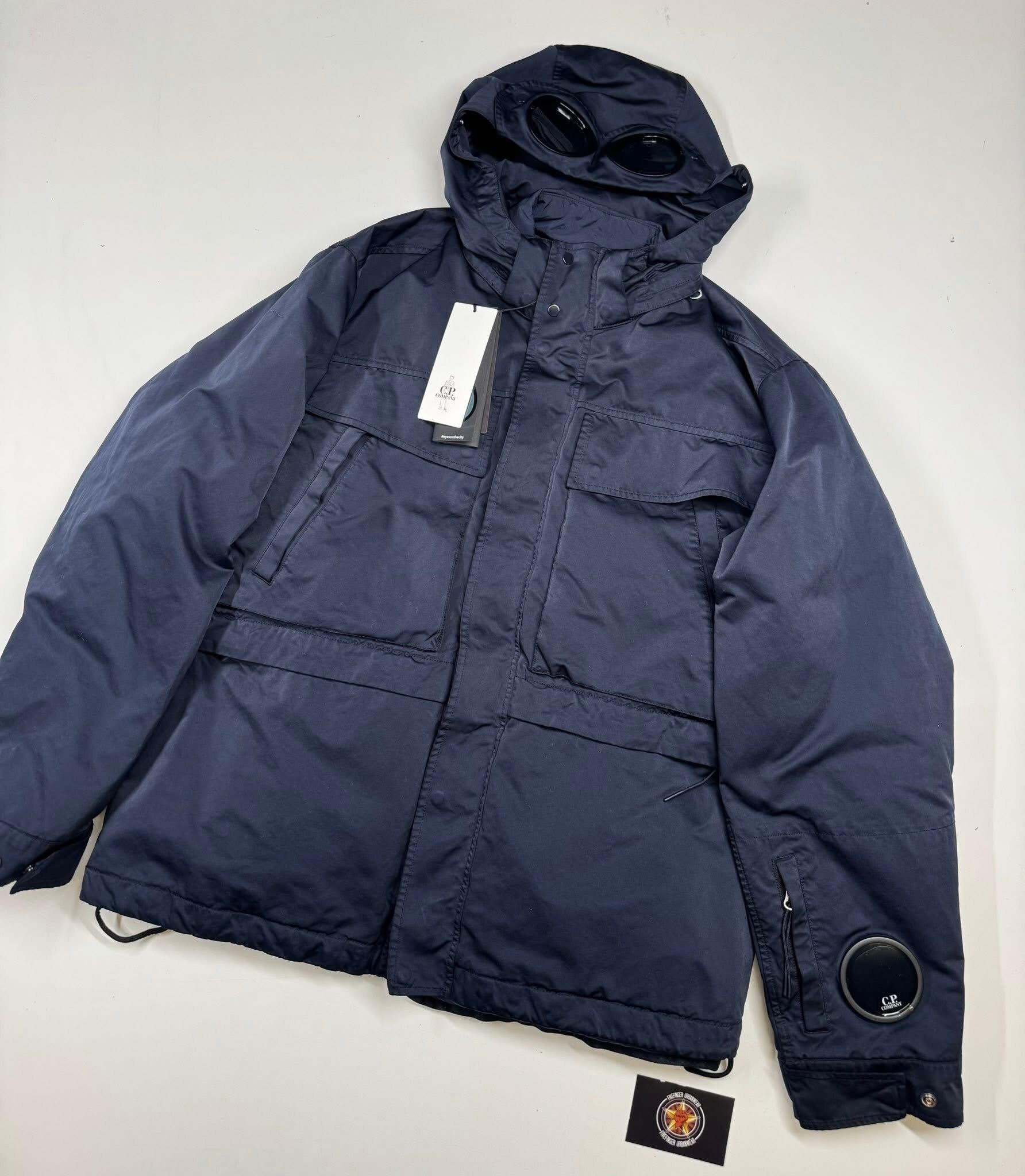 AW26/27  CP COMPANY 212A MICRO KEI MILLIE  2 in 1 JACKET. -     Large / P2P 24” outer measurement - Image 1