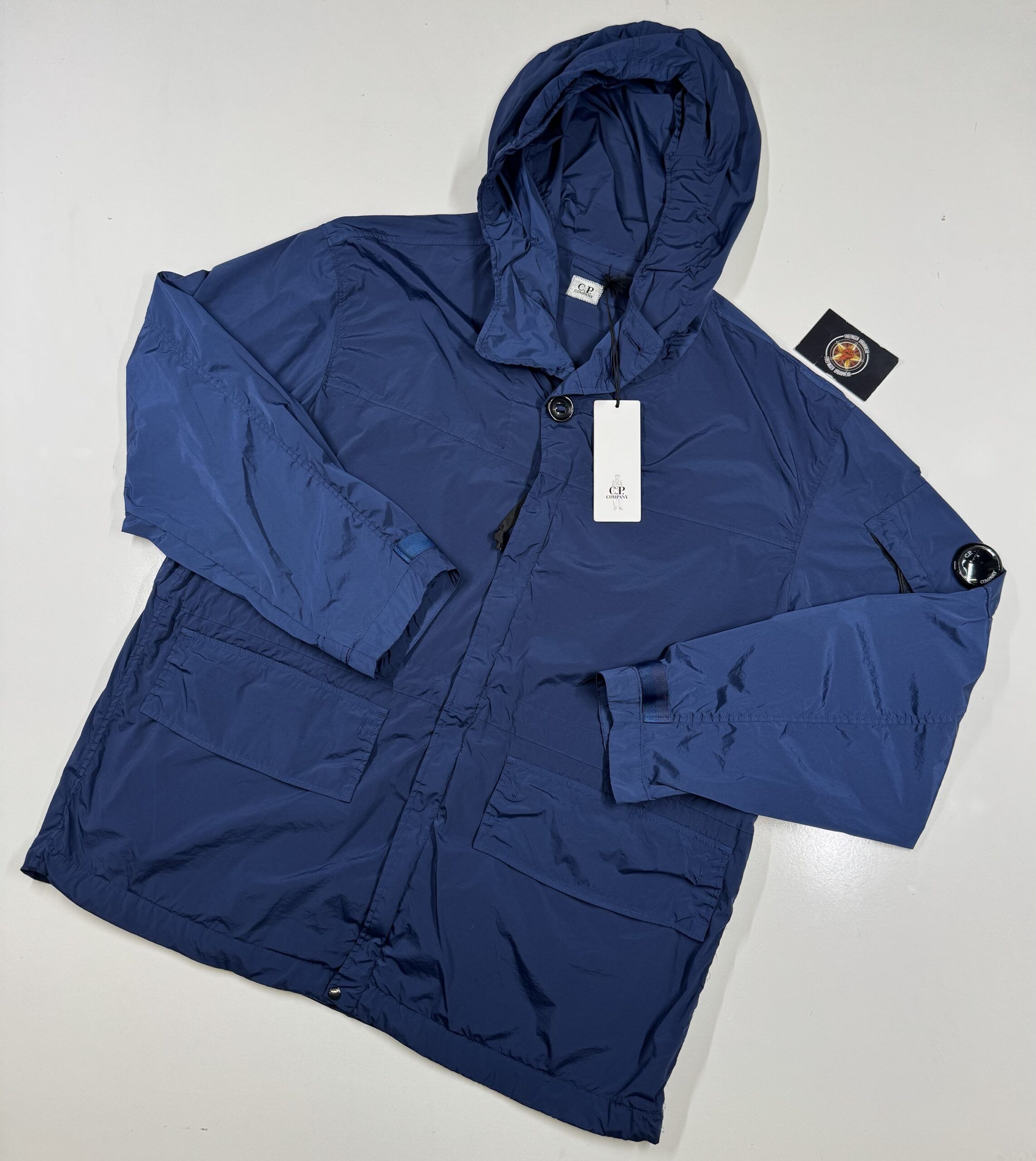 C.P. COMPANY 181A NYCRA-R HOODED JACKET IN OCEANA BLUE  -   Large / P2P 24”. - Image 1