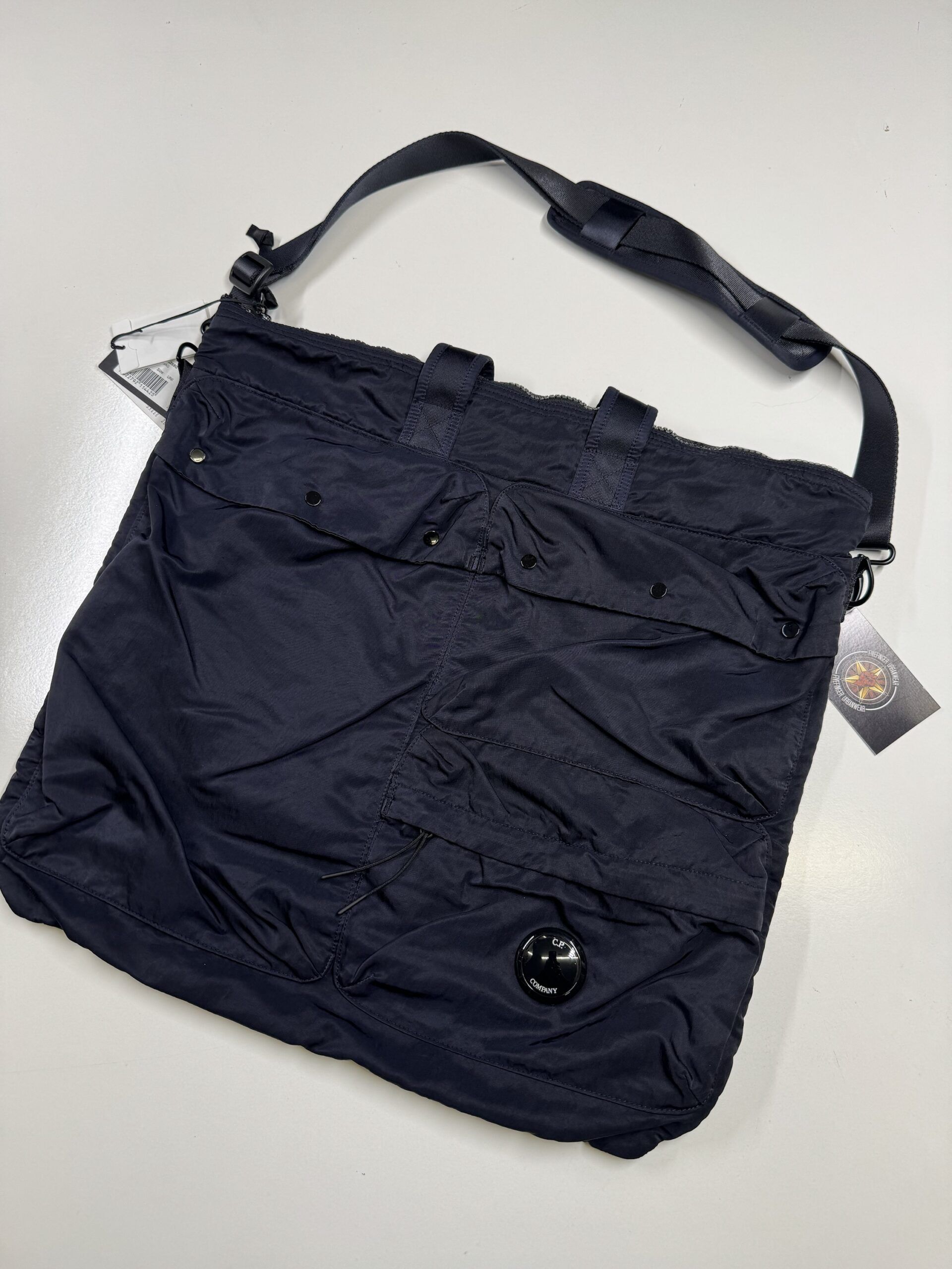Cp Company 045A Large sized cross messenger bag in Navy  -Lens Detial  - Approx 19” x 20” - Image 1