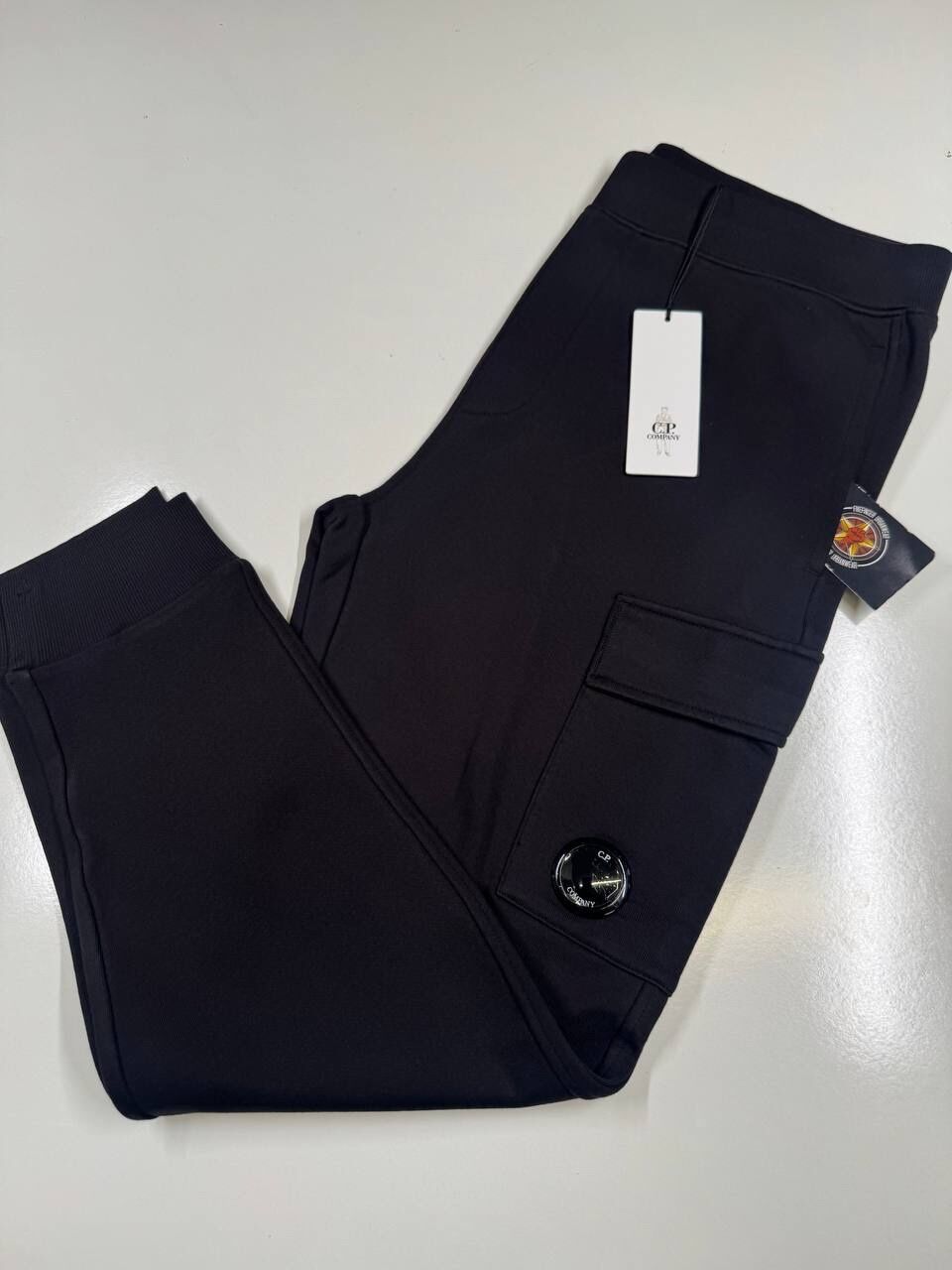 img_6800-2 CP COMPANY 017A DIAGONAL RAISED FLEECE JOGGING PANTS IN BLACK / 999 - XS / w29” - Image 1