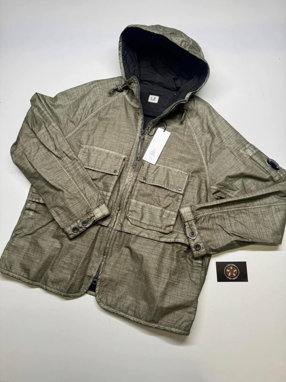 img_9057-4 CP Company 222A Rafia Hooded jacket in Green - Large. / 23” p2p - Image 1