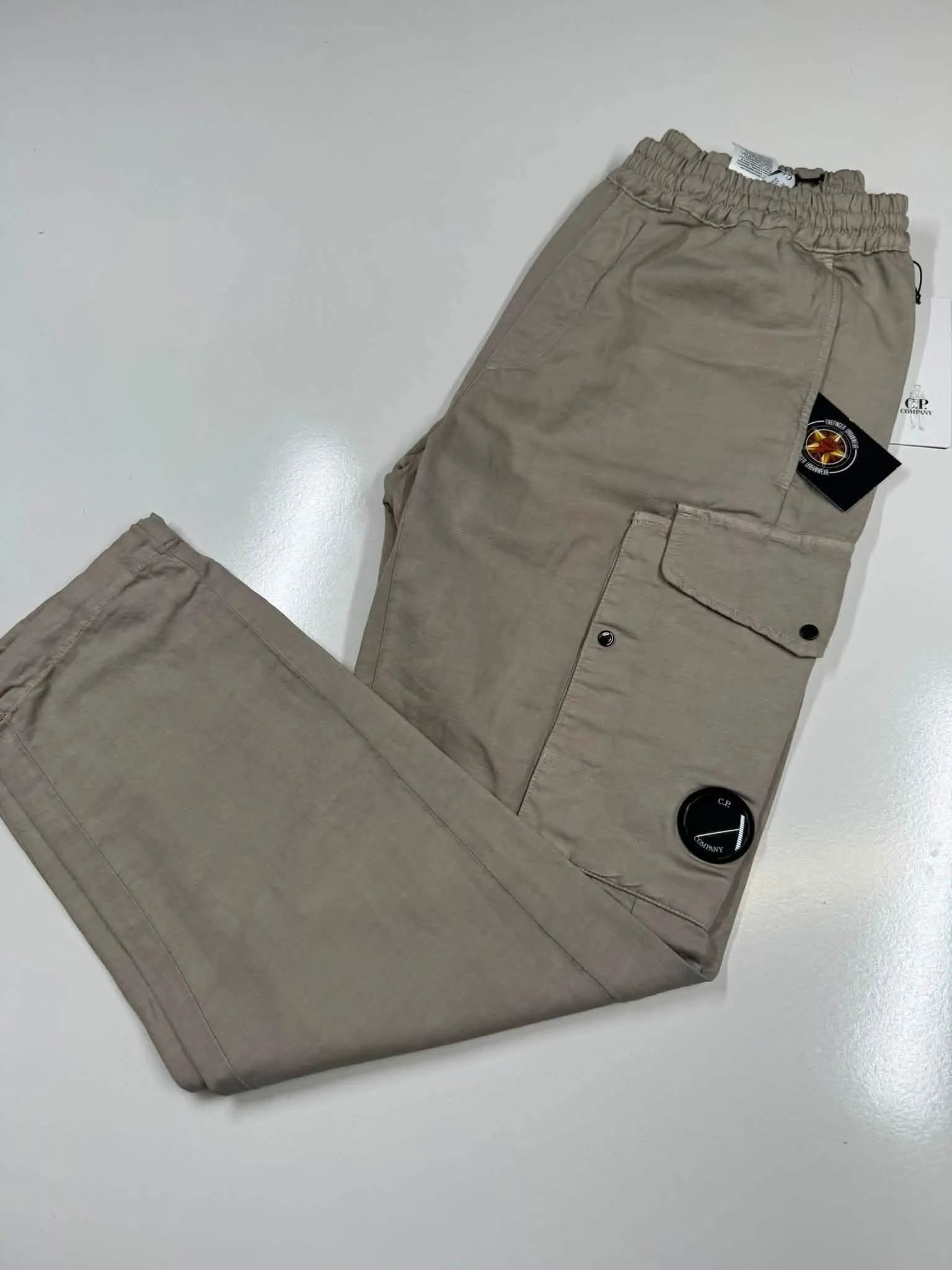 img_9800-2 CP COMPANY cotton/linen cargo pants in Vintage Khaki - Size 48 / W32”/L32” - Image 1