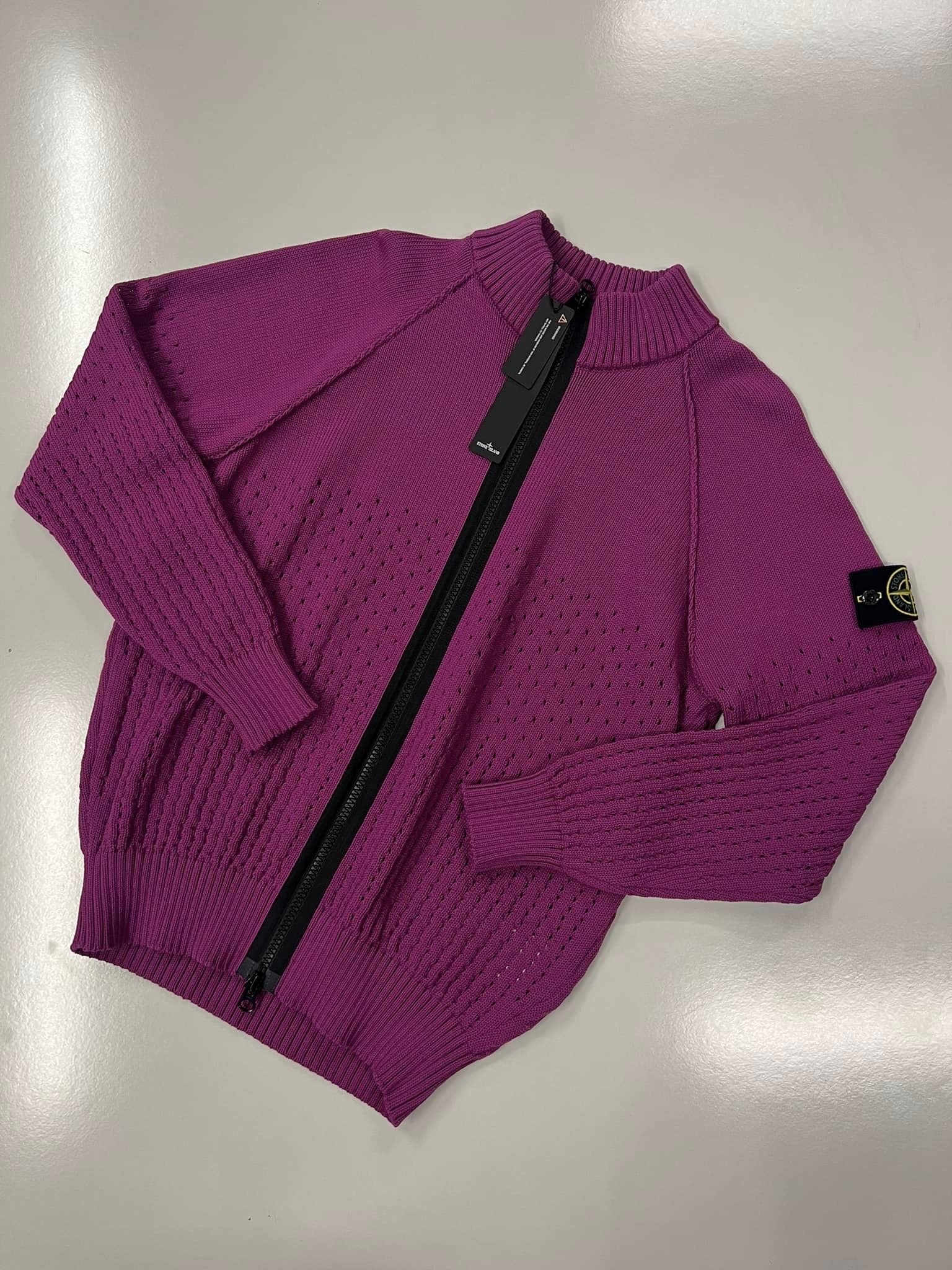 Stone Island 537B5 Cardigan knit made of a cotton/nylon blend  - Large / p2p 22.5” - Image 1