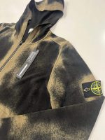 STONE ISLAND 545D9 HAND SPRAYED AIRBRUSH TREATMENT Hooded cardigan knit made in raw hand cotton. - Image 2