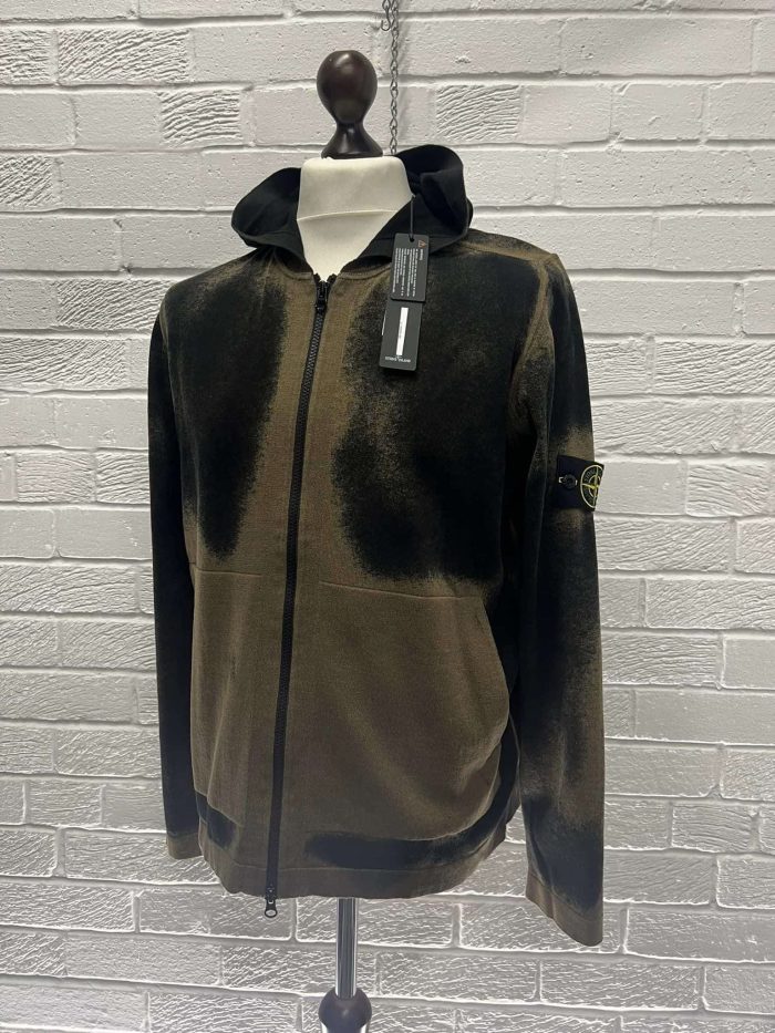STONE ISLAND 545D9 HAND SPRAYED AIRBRUSH TREATMENT Hooded cardigan knit made in raw hand cotton. - Image 7