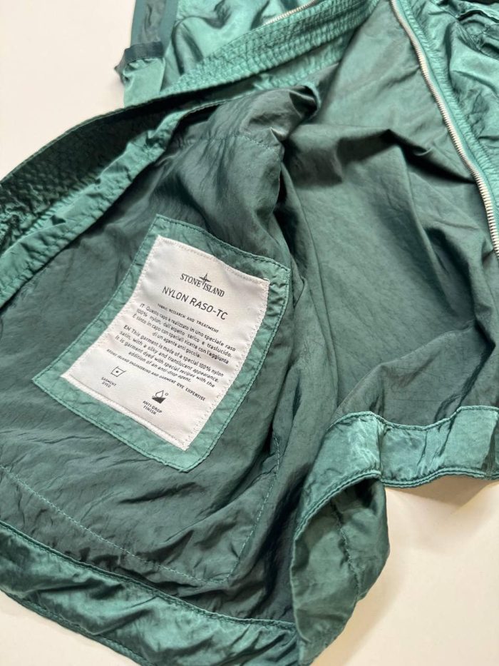 Stone Island G0430 NYLON RASO-TC Vest in Nylon Raso-TC. - Image 3
