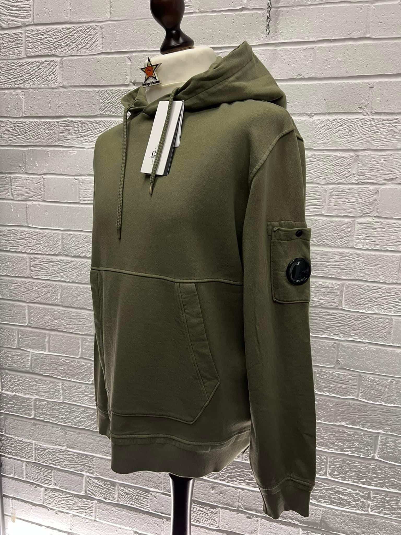 img_7668 CP Company Cotton Fleece Hooded sweatshirt - Medium / 21" p2p
- Image 1