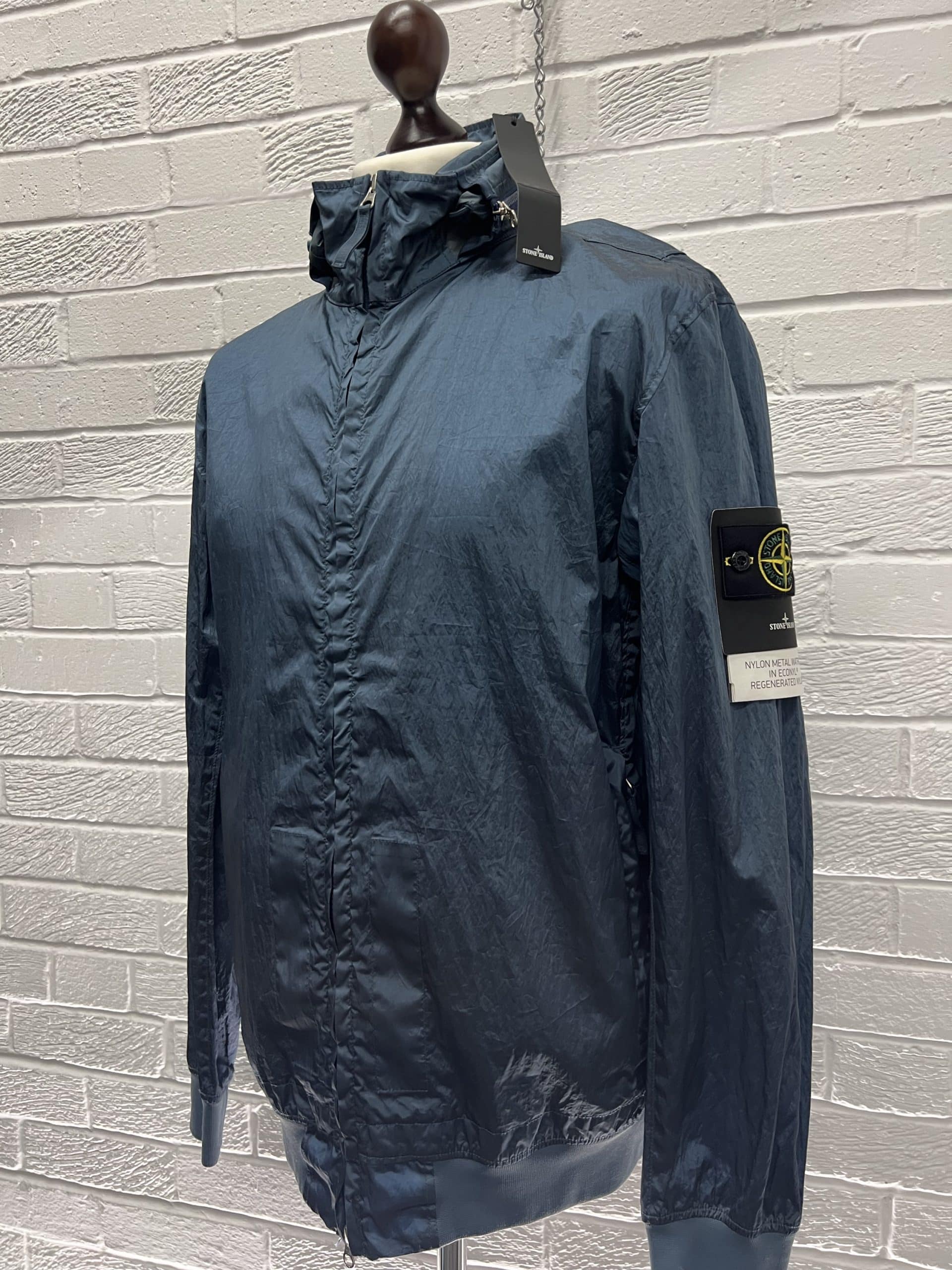美品Stone /Nylon l watro jacket STONE ISLAND 41920 NYLON METAL WATRO-TC IN ECONYL REGENERATED