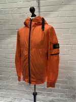 STONE ISLAND 40632 NASLAN LIGHT WATRO GARMENT DYED JACKET IN ORANGE. MEDIUM