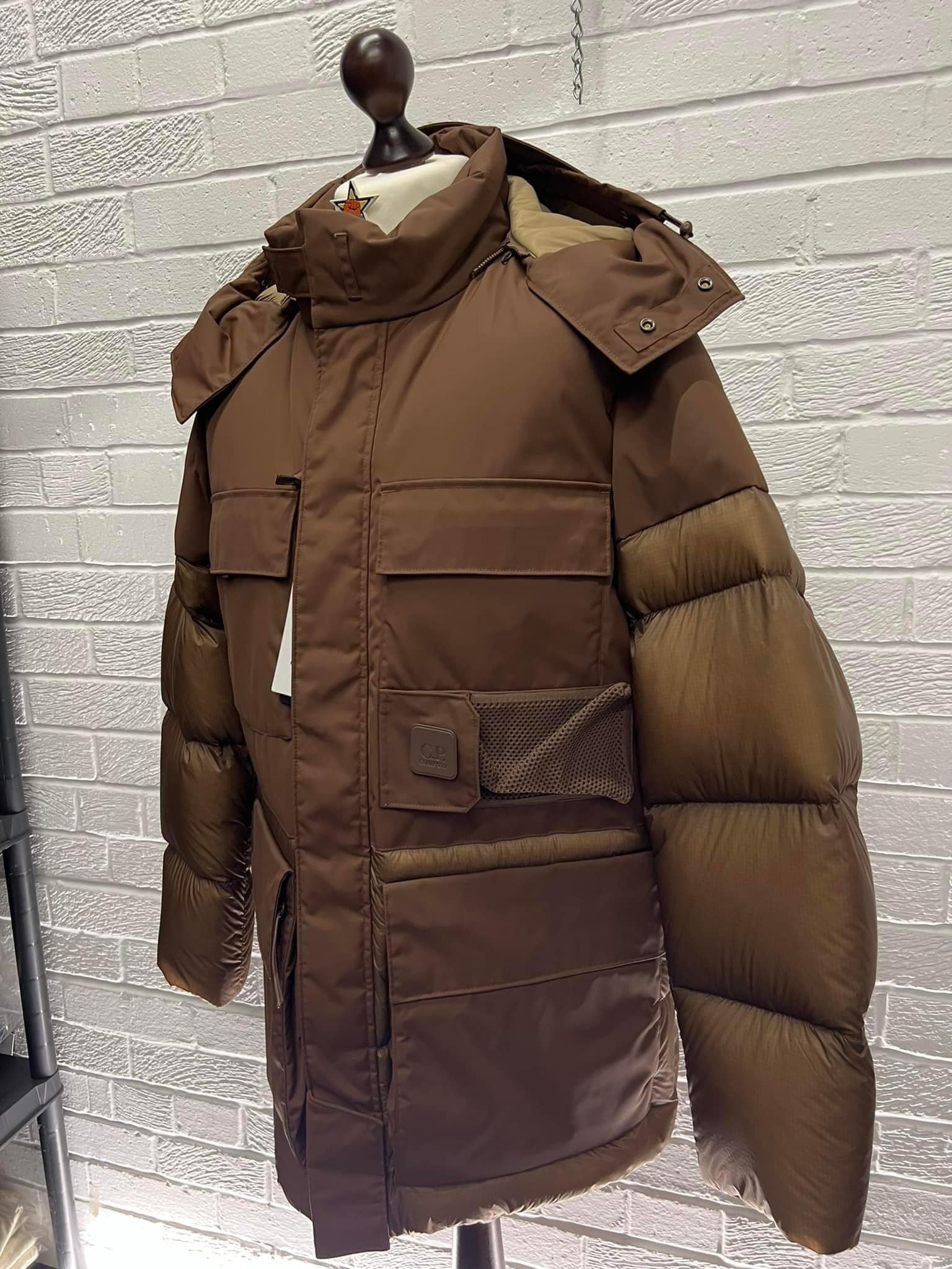 ジャケット・アウター 48 C.P.COMPANY DYNATEC MIXED DOWN PARKA 48 C.P.COMPANY DYNATEC MIXED DOWN PARKA メンズ