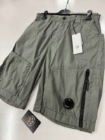 CP Company Mens 50 fili stretch multipocket Bermuda cargo shorts in Green  Size 48 / w32” - Image 3