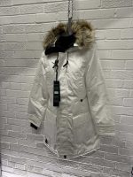 COAT OF ARMS - NEW YORK WOMENS HEAVY DOWN PARKA IN WHITE - Image 11