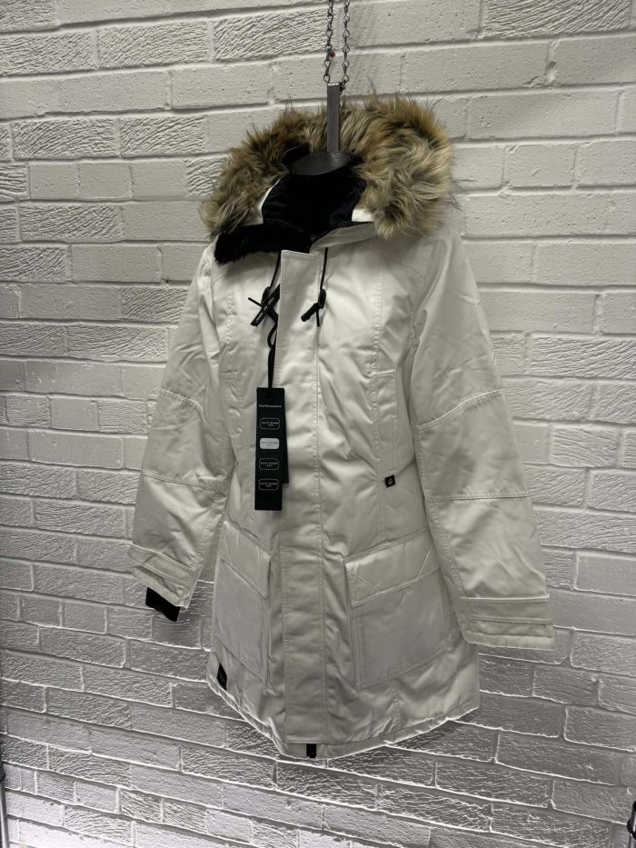 COAT OF ARMS - NEW YORK WOMENS HEAVY DOWN PARKA IN WHITE - Image 11