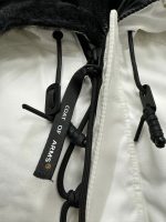COAT OF ARMS - NEW YORK WOMENS HEAVY DOWN PARKA IN WHITE - Image 13