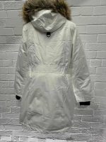 COAT OF ARMS - NEW YORK WOMENS HEAVY DOWN PARKA IN WHITE - Image 18