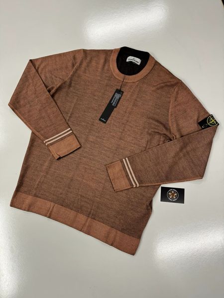 395555930_202891152839203_2183636918929766878_n STONE ISLAND 555A8 FAST DYE + AIRBRUSH Crewneck jumper in lambswool. - Image 1