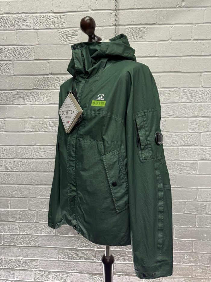 CP Company Gore G-type Hooded Jacket in Green - Size 50 / Large / p2p 24.5” - Image 7