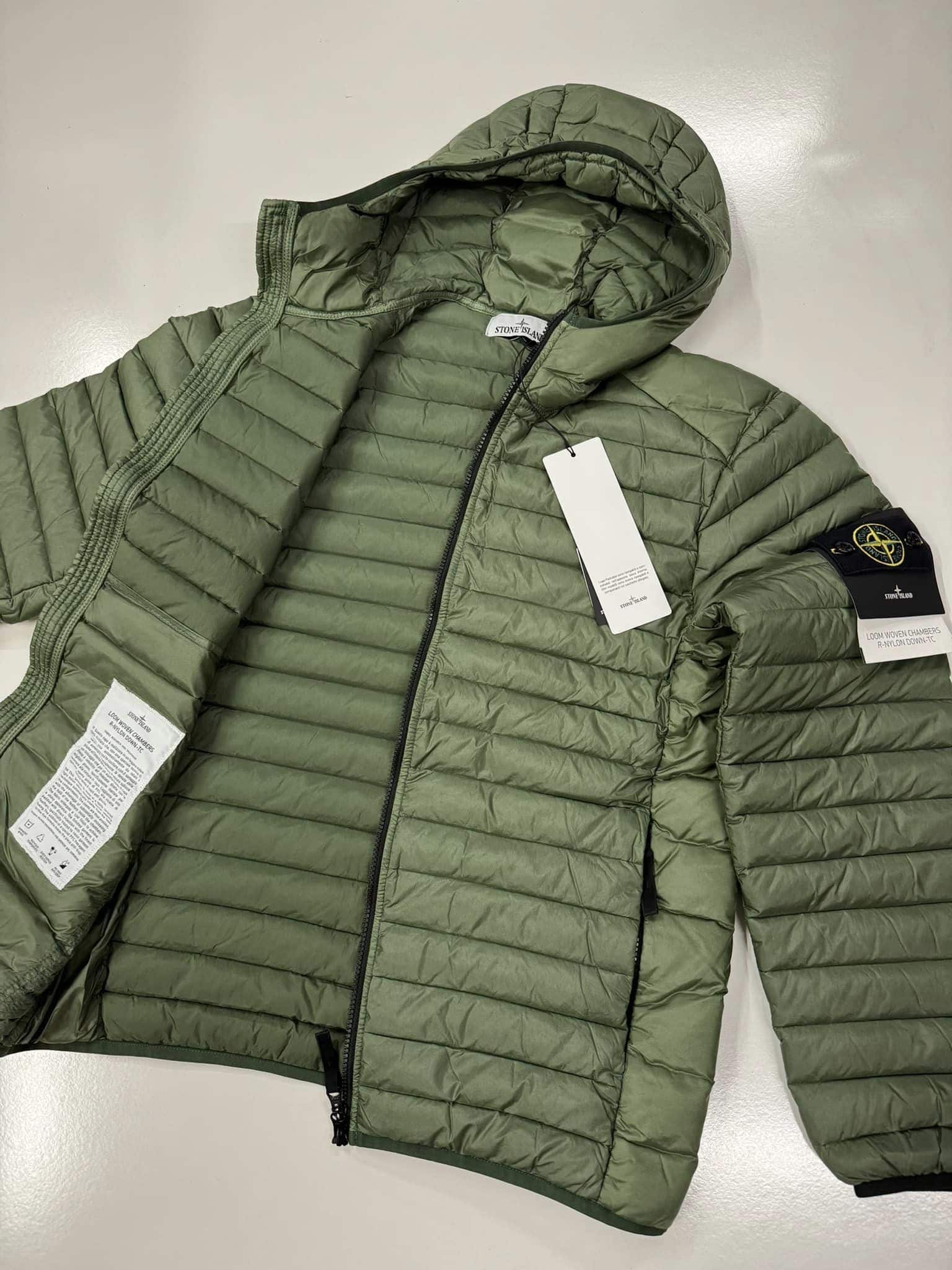STONE ISLAND 40324 LOOM WOVEN CHAMBERS R-NYLON DOWN-TC JACKET IN
