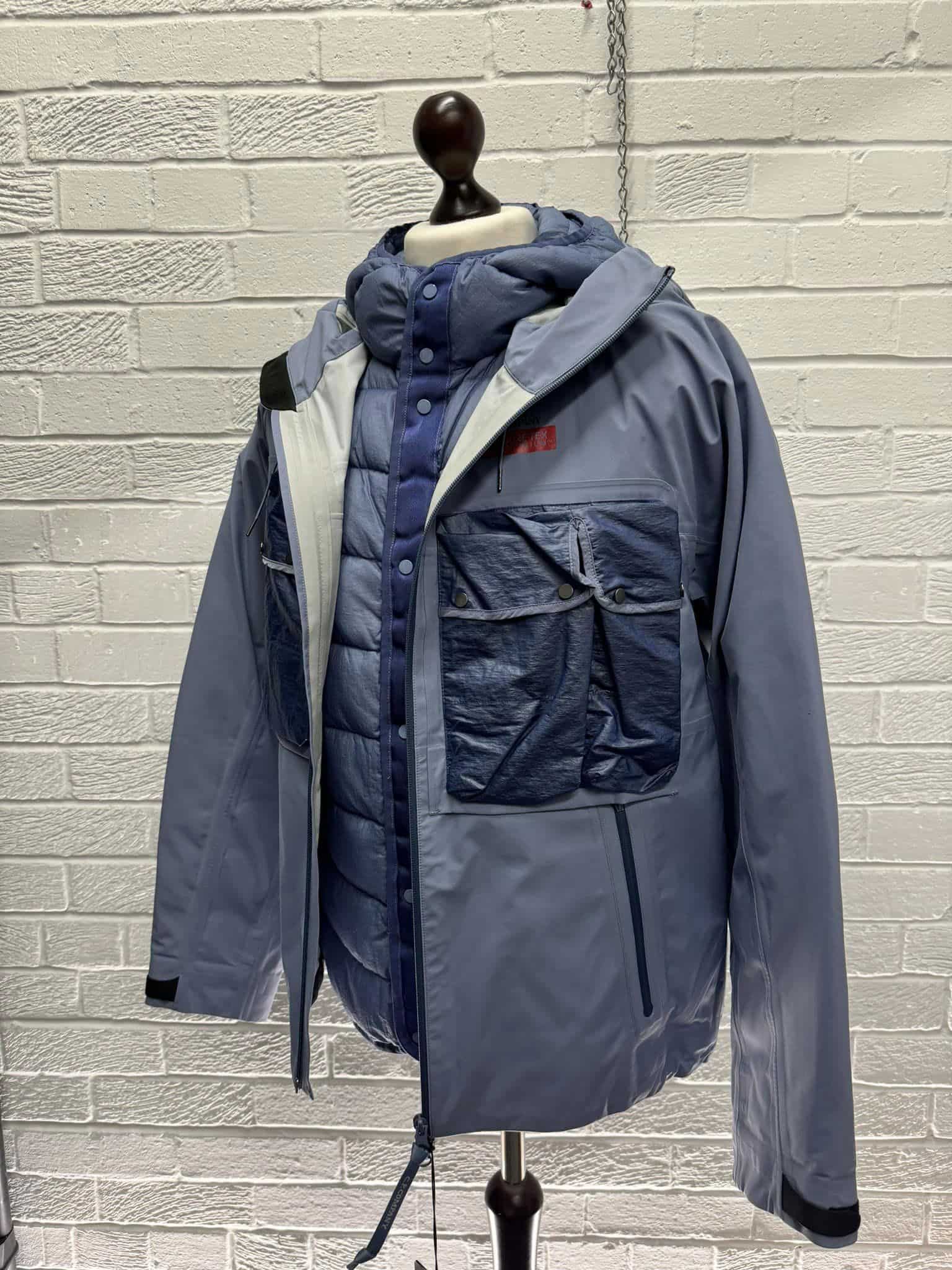 CP Company Goretex Infinium Mixed Hooded 2 in 1 Jacket. - Size 44
