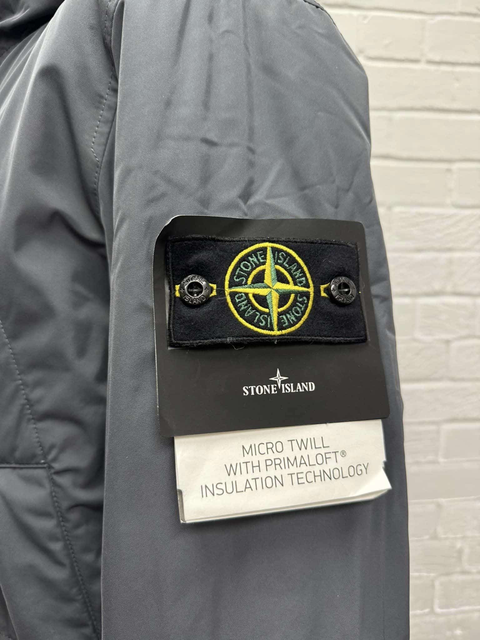 STONE ISLAND 41826 MICRO TWILL WITH PRIMALOFT P.U.R.E INSULATION 