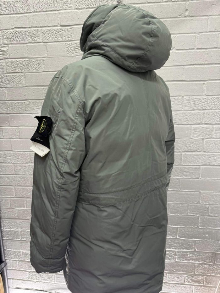 STONE ISLAND 70826 MICRO TWILL DOWN PARKA IN SAGE GREEN  -   Large / p2p 25” - Image 9
