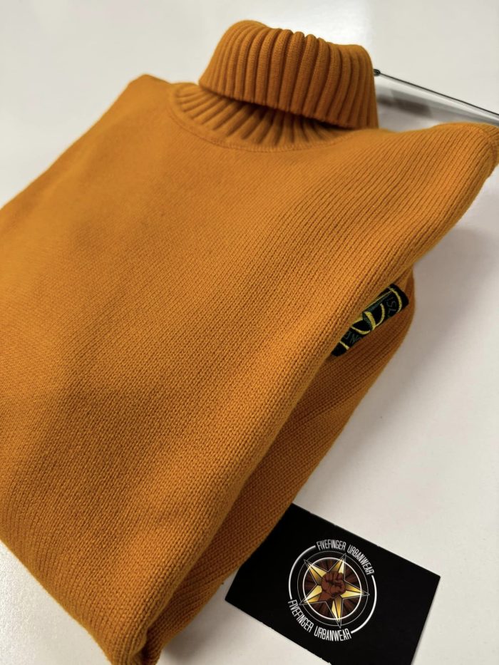 Stone Island 505A2  Turtleneck knit in winter cotton - Large / 22” p2p - Image 6