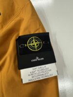 STONE ISLAND 41027 JACKET SOFT SHELL-R_E.DYE TECHNOLOGY IN RECYCLED POLYESTER WITH PRIMALOFT P.U.R.E INSULATION -   LARGE / p2p 24” - Image 2