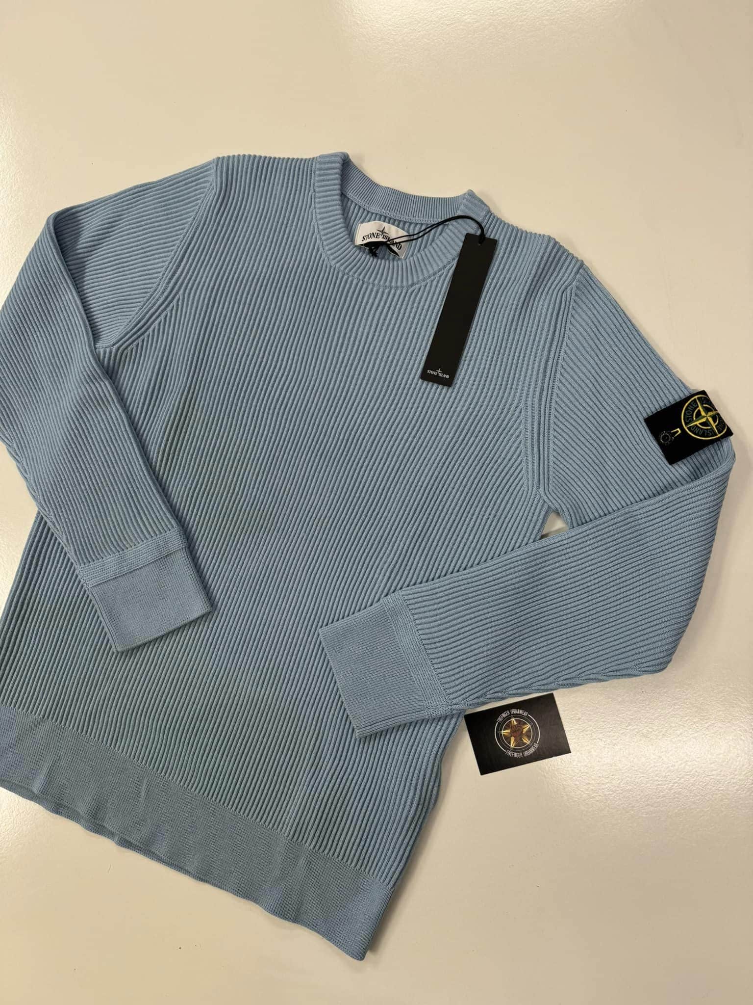 Stone Island 553C2 Crewneck knit in full-rib wool - sky blue Stone Island 553C2 Crewneck knit in full-rib wool - sky blue