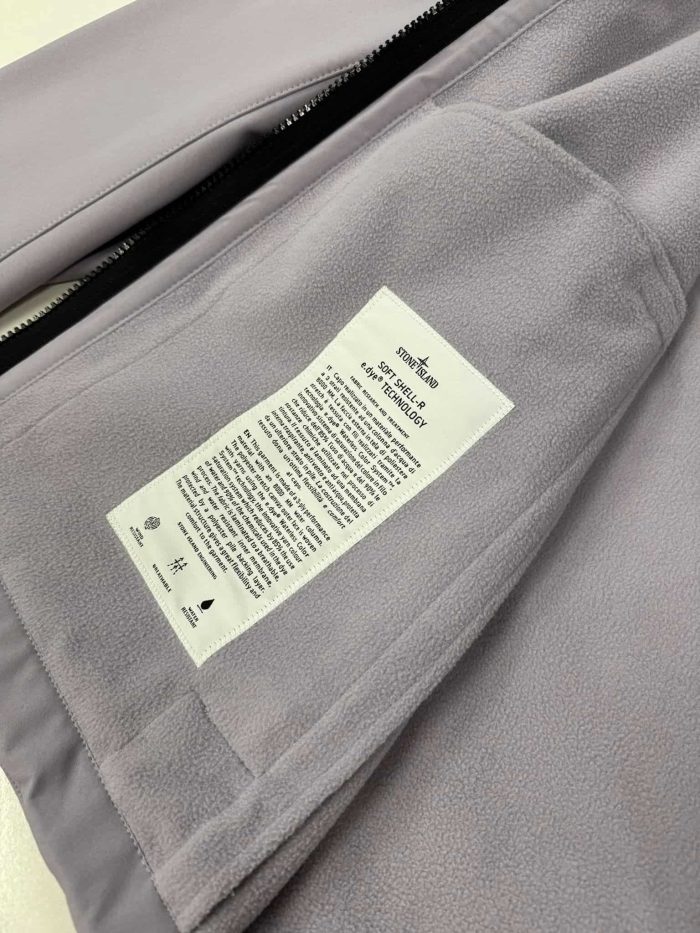 STONE ISLAND Q0222 SOFT SHELL-R_E.DYE TECHNOLOGY IN RECYCLED POLYESTER JACKET - Colour Lavender  -  Large / p2p 23” - Image 3