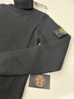 STONE ISLAND 552C2 wool ribbed turtleneck in Black  -  SMALL /. 19” p2p - Image 4