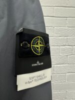 STONE ISLAND Q0222 SOFT SHELL-R_E.DYE TECHNOLOGY IN RECYCLED POLYESTER JACKET - Colour Lead -  Large / p2p 23” - Image 8